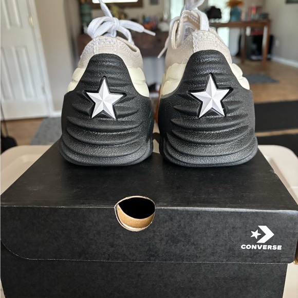 NEW Converse Run Star Low Top Platform - Picture 4 of 6